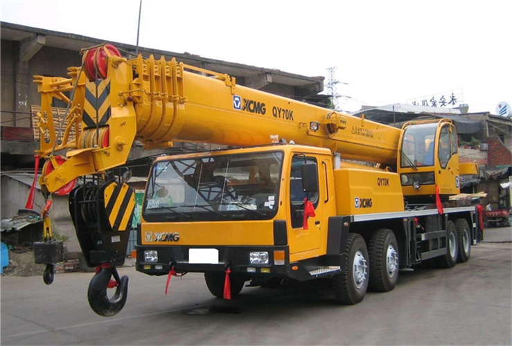 咸安区吊车出租选择重点